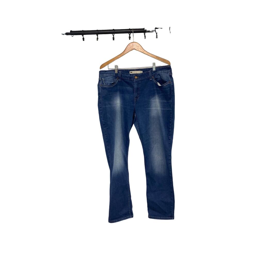 Women's Levi Strauss Mid Rise Skinny size 18W